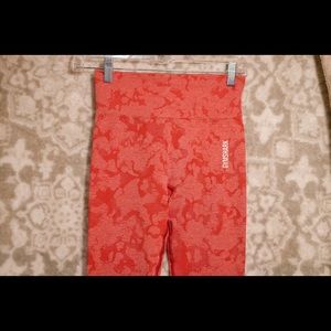 Gymshark red camo seamless S